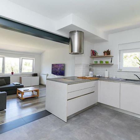 Oliver Art Apartment Porec Esterno foto