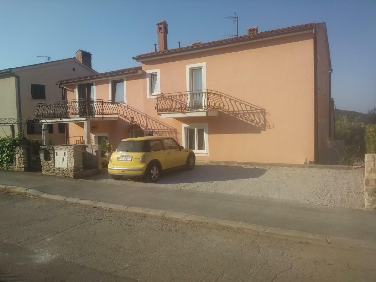 Oliver Art Apartment Porec Esterno foto